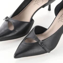 Agl Pumps aus Leder schwarz Schnürschuhe