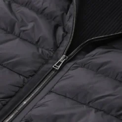 Belstaff Daunenjacke mit Strickärmeln schwarz Strickjacke