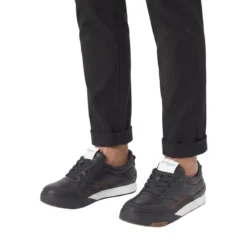 Givenchy Sneaker aus Kalbsleder schwarz Schnürschuhe