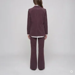 Marc Aurel Diese Hose im Flared Style überzeugt mit einer mod lila Cordhose