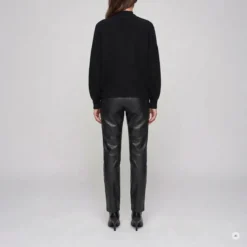 Marc Aurel Diese Strickjacke im Blazer-Look aus Halbpatent-St schwarz Strickjacke