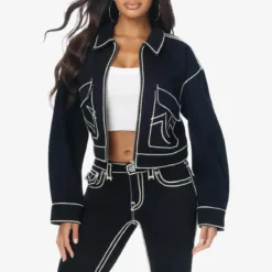 True Religion - Gerader Schnitt- Verkürzte Form- Weiße Ziernäh schwarz Jeansjacke