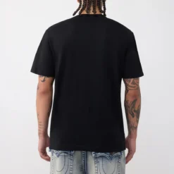 True Religion - T-Shirt- Übereinander angeordnete Logos auf Fro schwarz T-Shirt